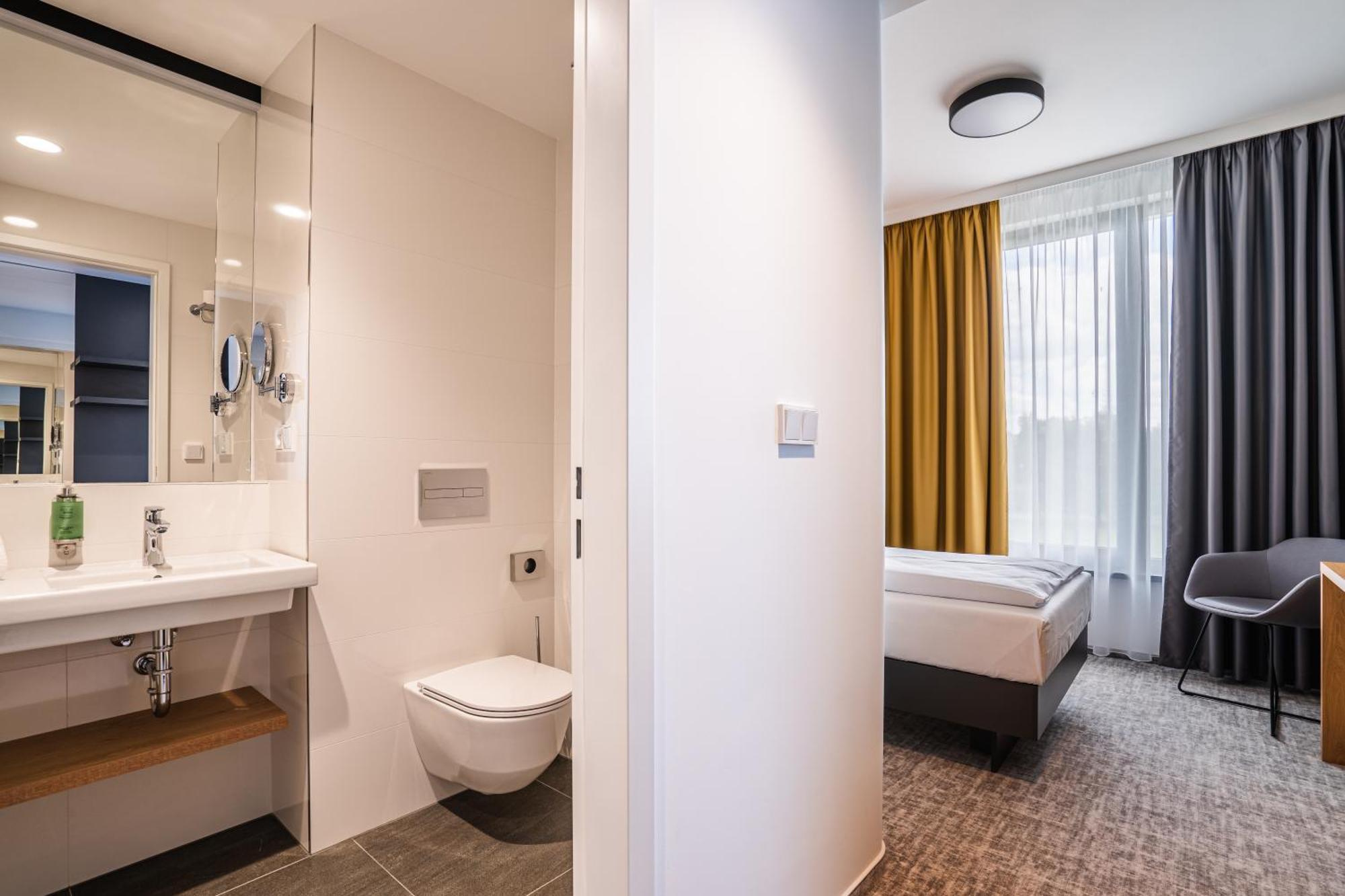 Ea Congress Hotel Aldis Hradec Králové Стая снимка